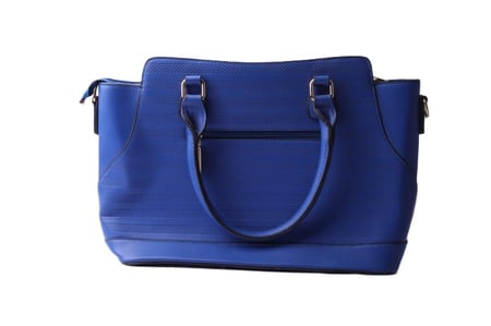 حقيبة نسائية زرقاء أنيقة — تصميم عصري يضيف لمسة مميزة لإطلالتك