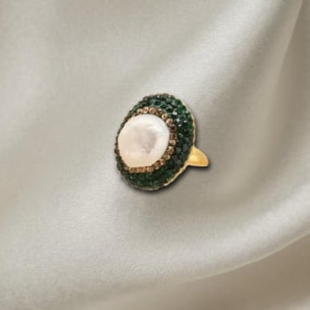 خاتم من اللؤلؤ الطبيعي 100% ، خاتم مزين بالكريستالات التشيكية باللون الأخضر
