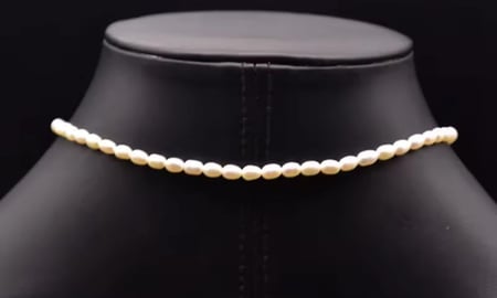 عقد ترقوة من اللؤلؤ الطبيعي وصناعة يدوية فاخرة
