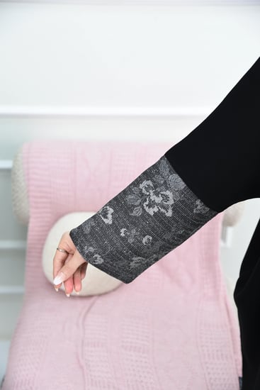 عباية نص بشت أشوريا بكول شال مثلثة وتركيبة جاكار  رمادي