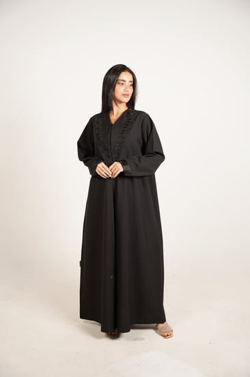 عباية كريب بكول ريفير مقوى وتطريز