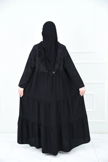 عباية سوداء كلوش طبقات بتفاصيل قماش  جاكار تركي