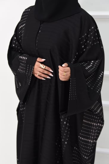 عباية كاجوال بشت مقلمة مع أكمام مربعة