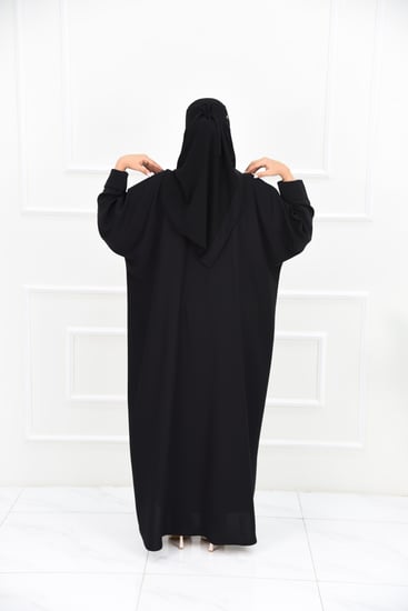 عباية نص بشت