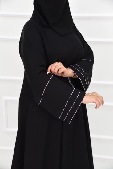 عباية كاجوال بتصميم نص كلوش