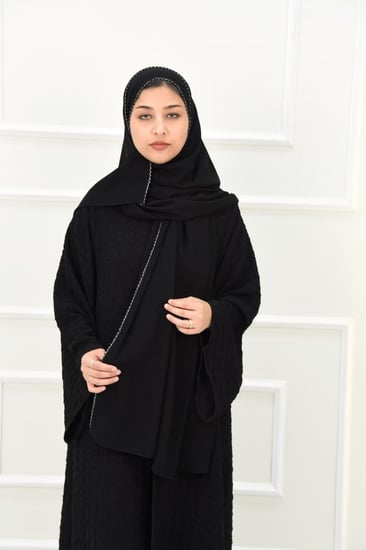 طرحة سوداء  بحواف فضي مع خرز اسود