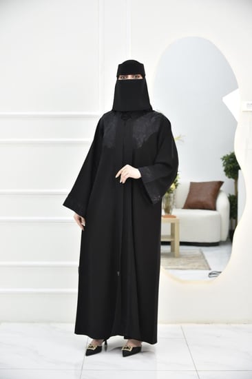 عباية لجين من الكريب وتفاصيل جاكار