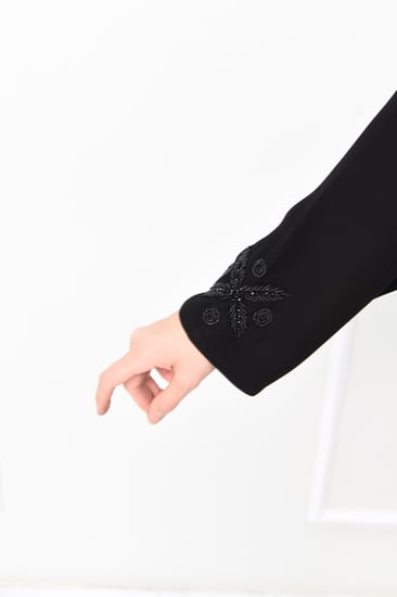 عباية نصف كلوش