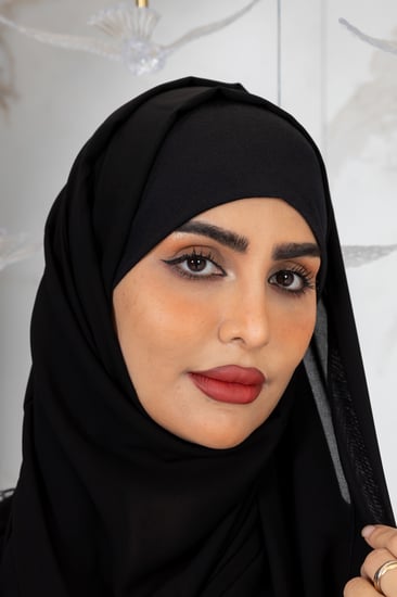 بندانة سوداء قطنية بربطة | بطانة حجاب