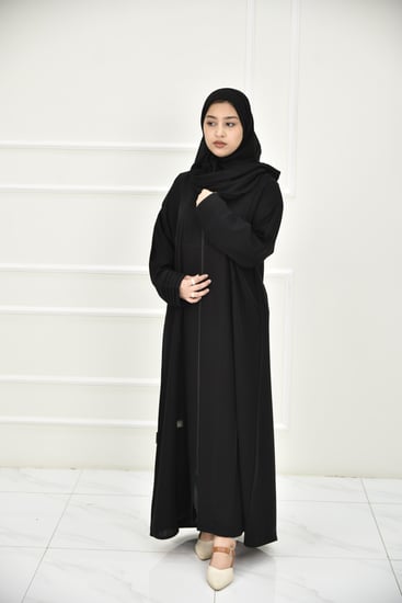 عباية ناعمة مع سحاب وكسرات