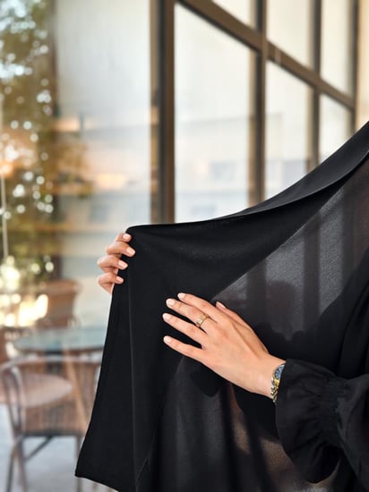 طرحة مبطنة ربع قطن + نقاب ملكي وسط مايل