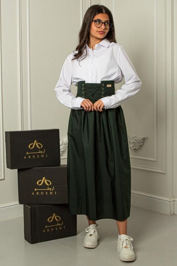 مريول طقم بلوزة وتنورة زيتي راقية شرائط امامية على الخصر