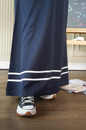 مريول  مدرسي ثانوية خطين أبيض