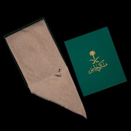 شال كشميري سادة لون بيج ماركة ملكي خاص - متجر شماغ شوب