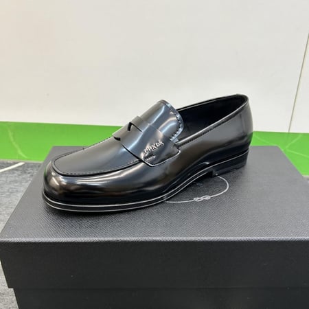 PRADA MEN FLAT