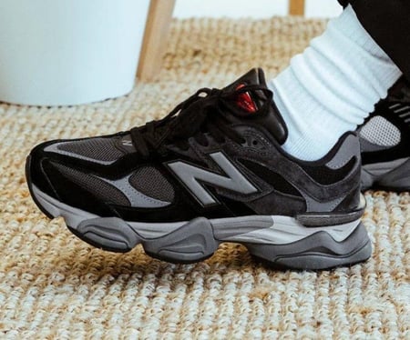 New Balance 9060