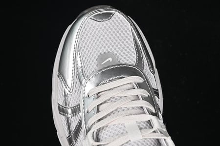 V2K RUNTEKK RUN WHITE/GREY/PINK