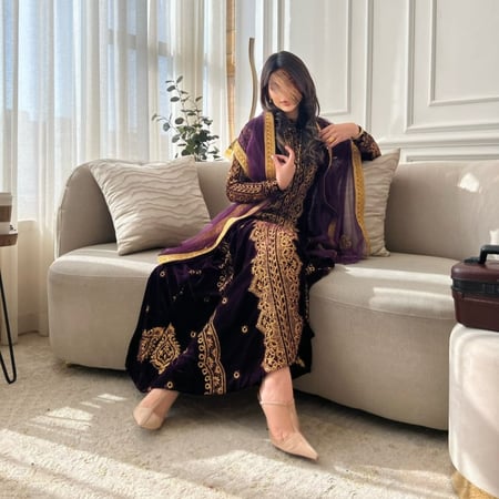 ثوب التأسيس "بنفسجي"