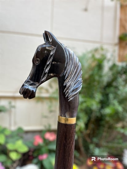 عصى رجالي من خشب الفنجي ورأس الخيل مستكة