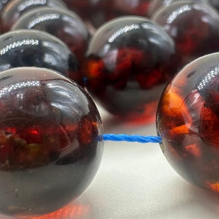 سبحة كهرمان لتواني قص دائري