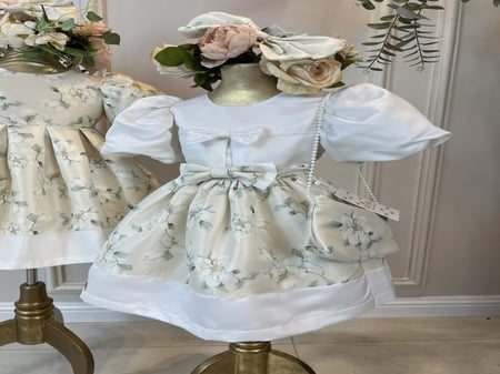 تايور الياسمين+شنطةوطوق