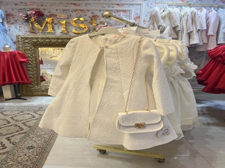 فستان ملكي اوف وايت ⚜️مع شنطة