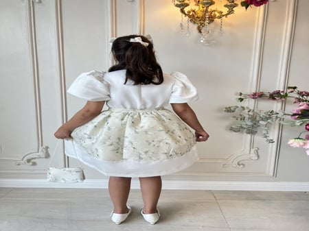 تايور الياسمين+شنطةوطوق