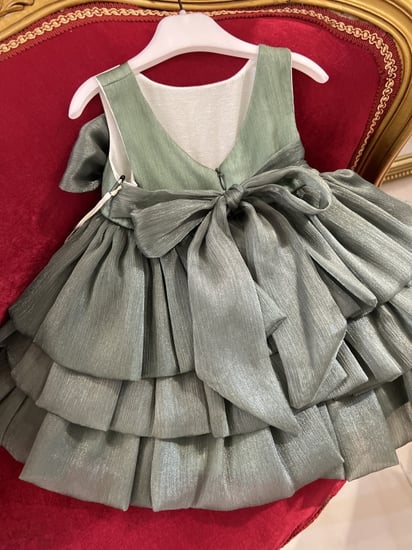 فستان ابيض مواليد