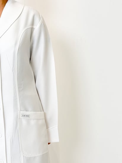 لاب كوت طبي بطول  44 إنش 335 | ®LAB MED