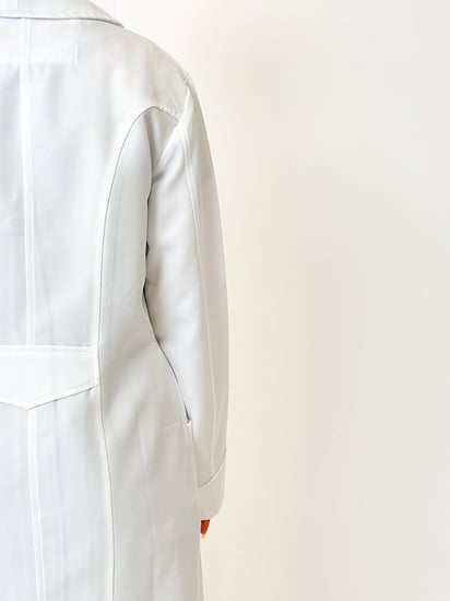 لاب كوت طبي بطول  44 إنش 335 | ®LAB MED