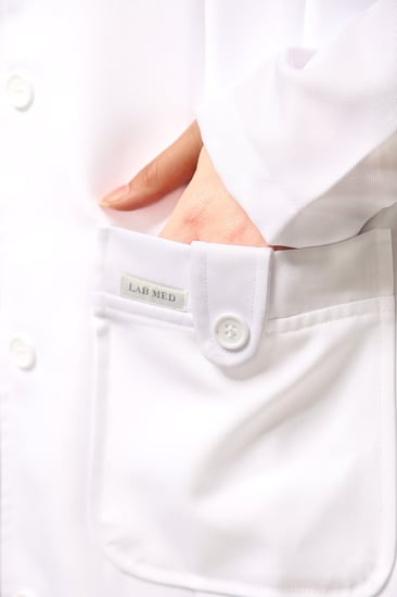 لاب كوت طبي نسائي 44 إنش | 336 | ®LAB MED