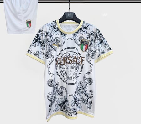 طقم ايطاليا نسخة فيريزاتشي 2025-2026