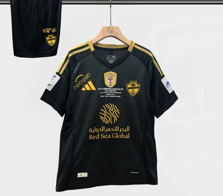 طقم الملكي - ابطال النخبة التاريخي 2025