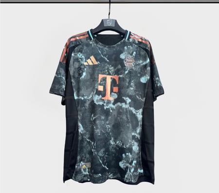 تيشيرت بايرن ميونخ الاحتياطي فئة لاعبين -2025