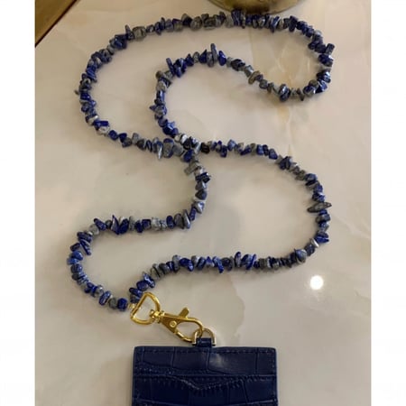 تعليقه بطاقه حجر  ازرق