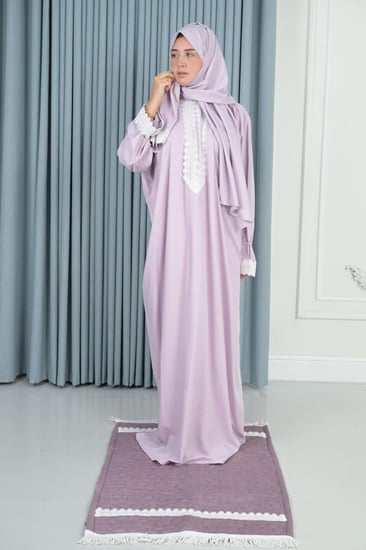 شرشف بكلفة أنيقة مع سجادة وسحاب ناعم