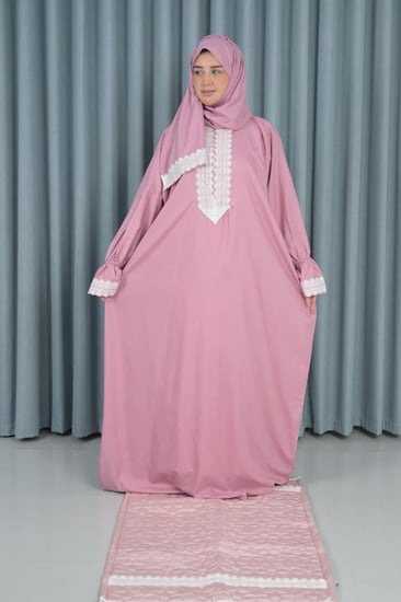 شرشف بكلفة أنيقة مع سجادة وسحاب ناعم