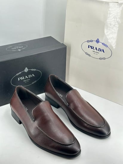 حذاء PRADA رسمي