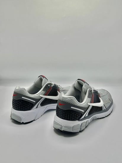 Nike Air Zoom Vomero 5