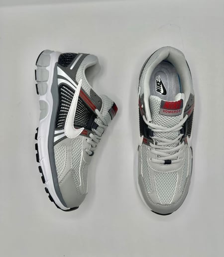 Nike Air Zoom Vomero 5