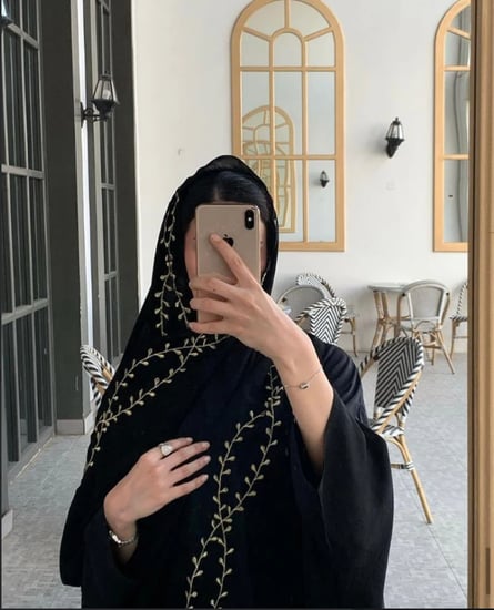 طرحه بتطريزات مختلفة والوان مختله