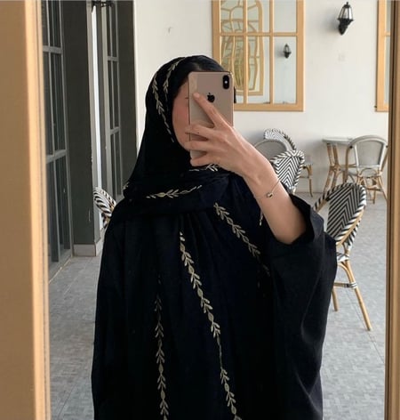 طرحه بتطريزات مختلفة والوان مختله