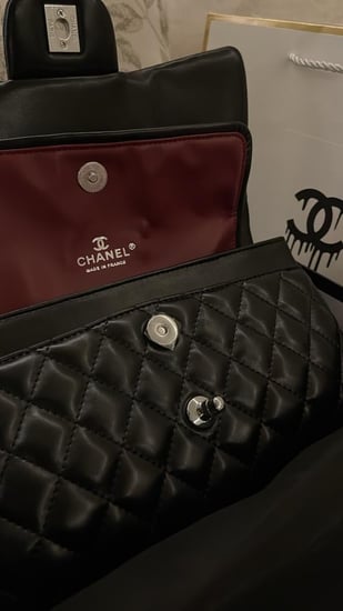 شنطة شانيل بعلامة فضي