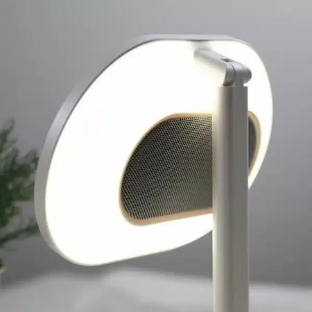 مرآة مع اضاءة و شحن لاسلكي ومكبر صوت بلوتوث من موماكس – أبيض