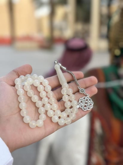 سبح مضيئة