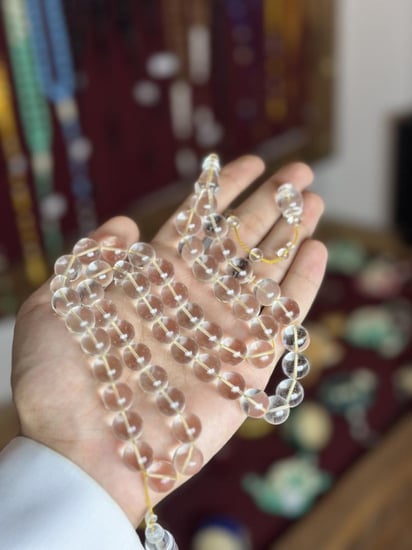 كاست شفاف الاسطورة