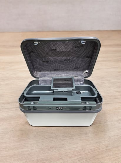 شنطة مجوهرات وذهب مقاس 14