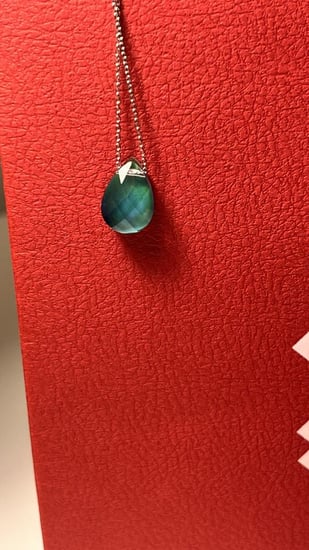 قلادة المشاعر