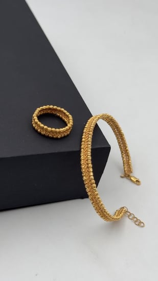 سوارة مع خاتم ذهب عيار 21