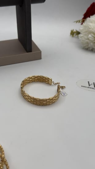 سوارة ذهب عيار 18